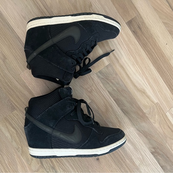 Nike Dunk Sky High 7.5 - Picture 2 of 7